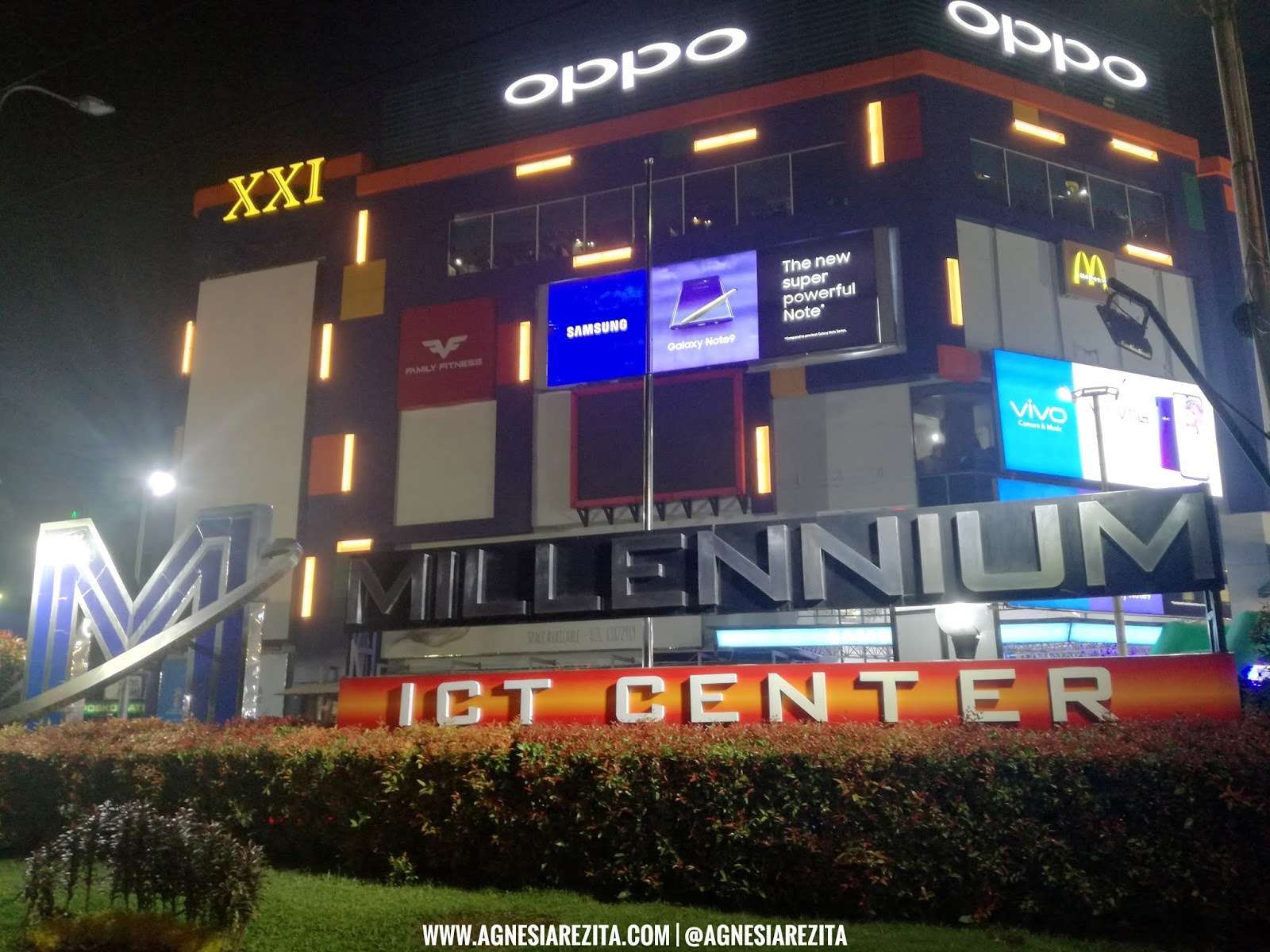 Mall Millenium Medan: Plaza Mewah Terbesar di Sumatera Utara - Versus Beda